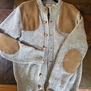 Adorable Vintage Cabelas Cardigan Hunting Sweater